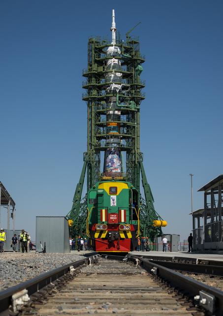Expedition 75 Soyuz Rollout