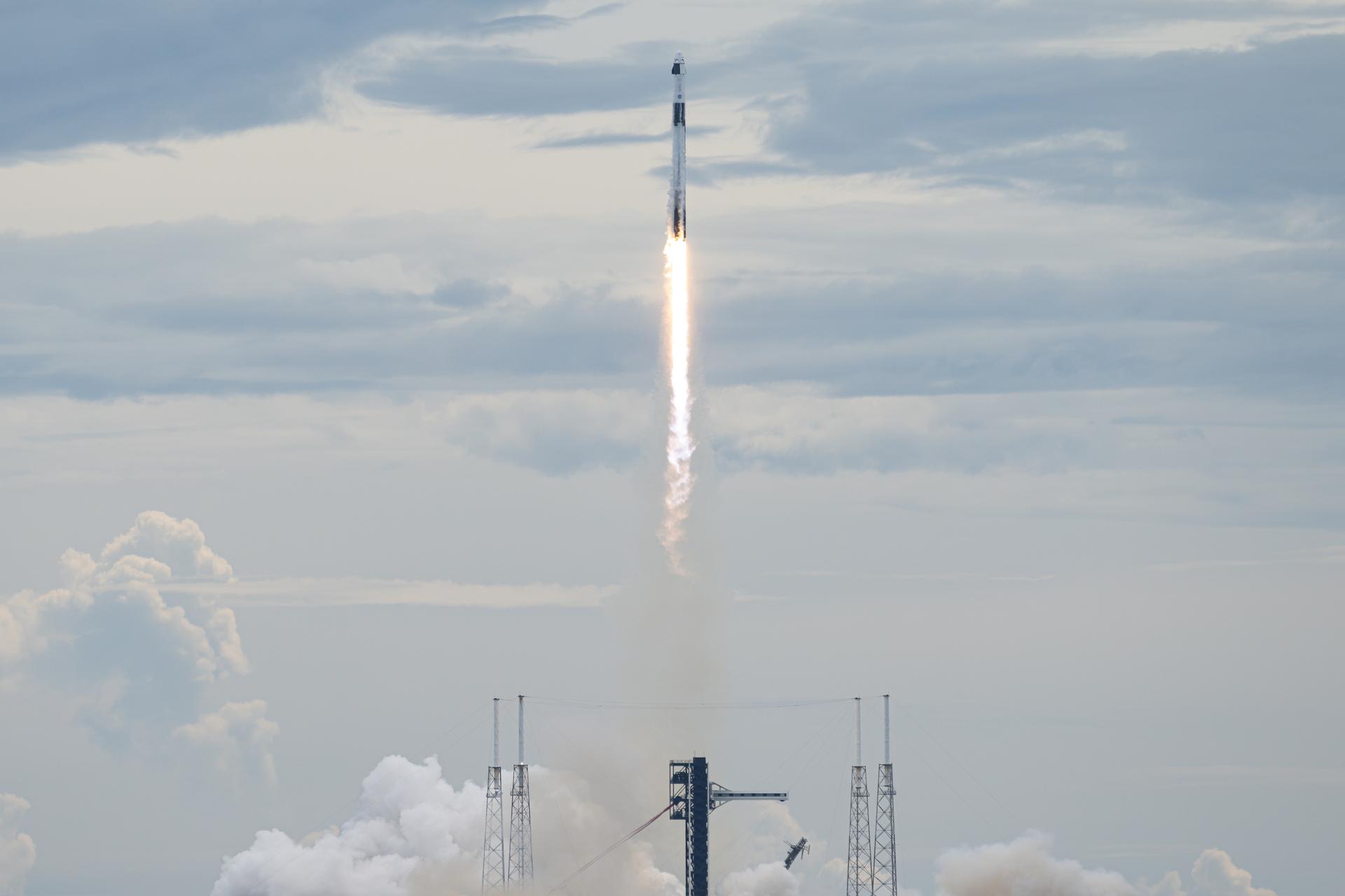 A SpaceX Falcon 9 rocket carrying the company’s Dragon spacecraft is launched on NASA’s SpaceX Crew-13 mission to the International Space Station with NASA astronauts Jessica Watkins and Luke Delaney, CSA (Canadian Space Agency) astronaut Joshua Kutryk, and Roscosmos cosmonaut Sergey Teteryatnikov, Thursday, Oct. 1, 2026, from Cape Canaveral Space Force Station in Florida. NASA’s SpaceX Crew-13 mission is the thirteenth crew rotation mission of the SpaceX Falcon 9 rocket and Dragon spacecraft to the International Space Station as part of the agency’s Commercial Crew Program. Watkins, Delaney, Kutryk, and Teteryatnikov launched at 11:10 a.m. EDT from Space Launch Complex 40 at Cape Canaveral Space Force Station to begin their mission aboard the orbital outpost. Photo Credit: (NASA/John Kraus)