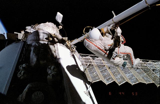 NASA image: Mir 18 extravehicular activity