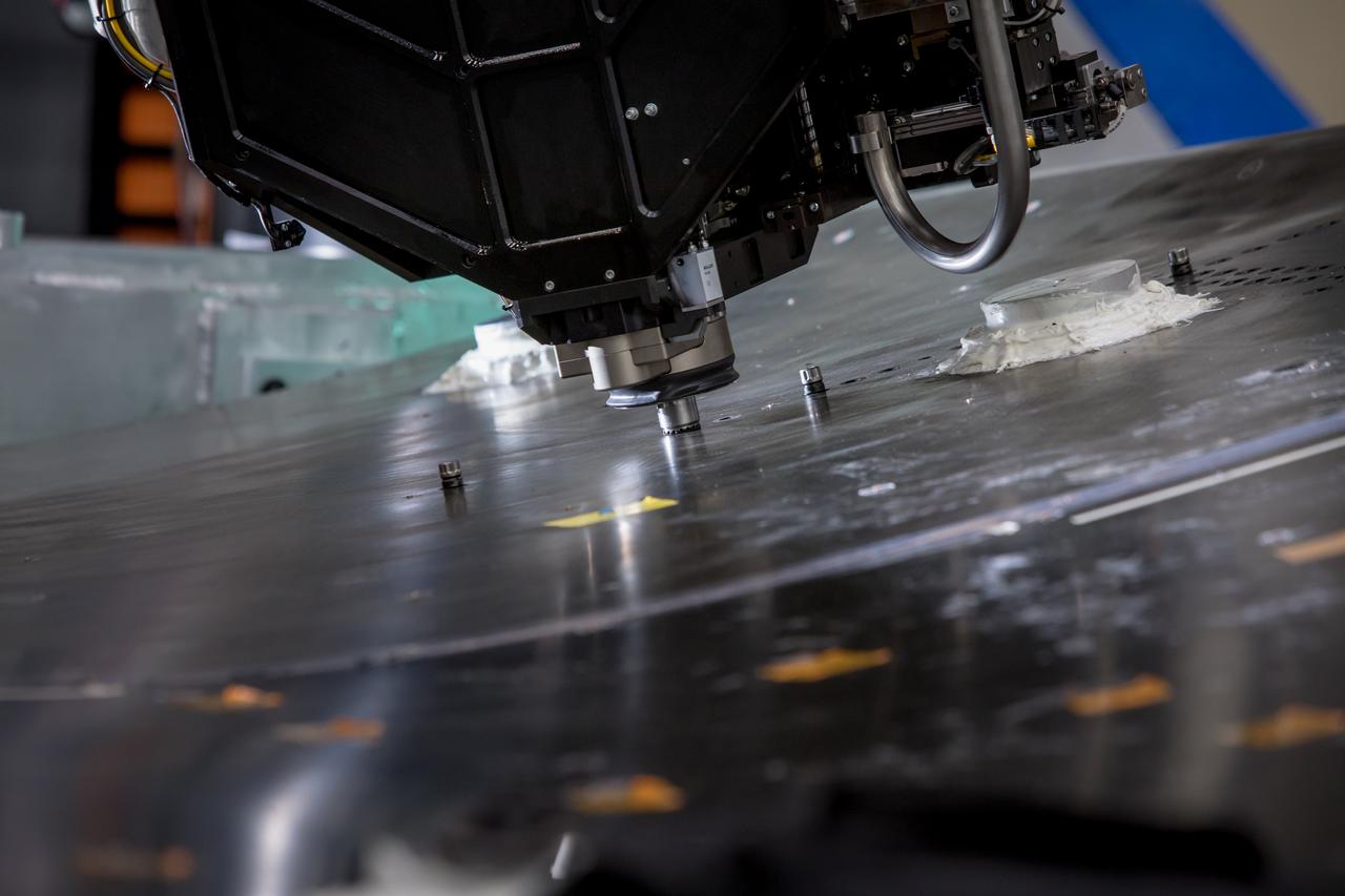 Lockheed Martin Photography By Garry Tice 1011 Lockheed Way, Palmdale, Ca. 93599 Event: SEG 410 Main Wing, COBRA Drillng Machine, Drilling Lower Wing Skins Date: 12/23/19 Additional Info: