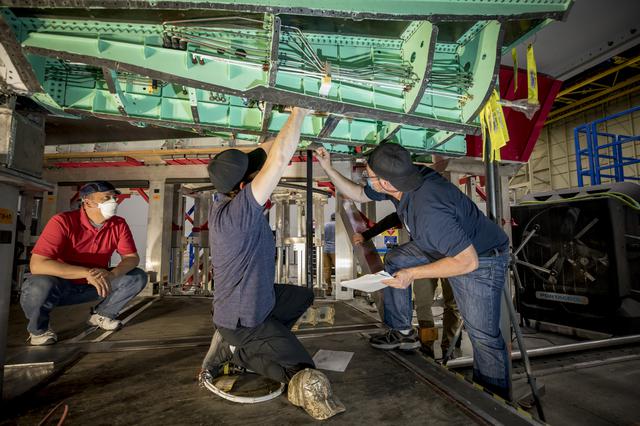 NASA image: SEG 450 Mid Bay - Encoders