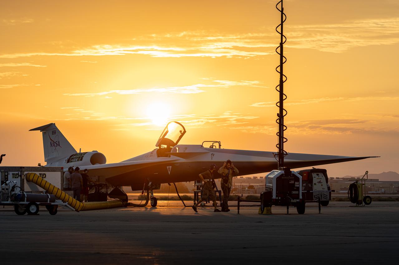 NASA’s X-59 quiet supersonic research aircraft sits on the ramp at sunrise before ground tests at Lockheed Martin’s Skunk Works facility in Palmdale, California, on July 18, 2025. The X-59 is the centerpiece of NASA’s Quesst mission to demonstrate quiet supersonic flight and the aircraft is scheduled to make its first flight later this year.
