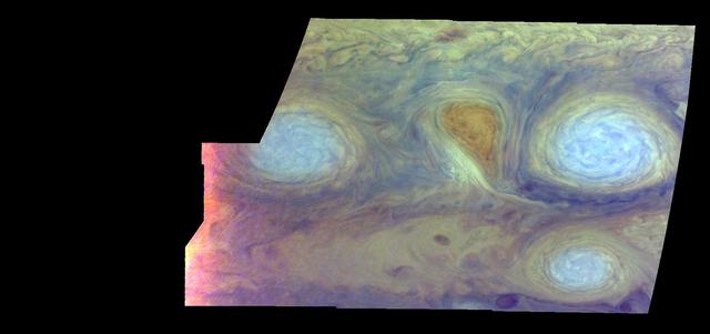 These images, taken on February 19, 1997 by NASA Galileo orbiter, show two of the three long-lived White Ovals that formed to the south of the Jupiter Great Red Spot.