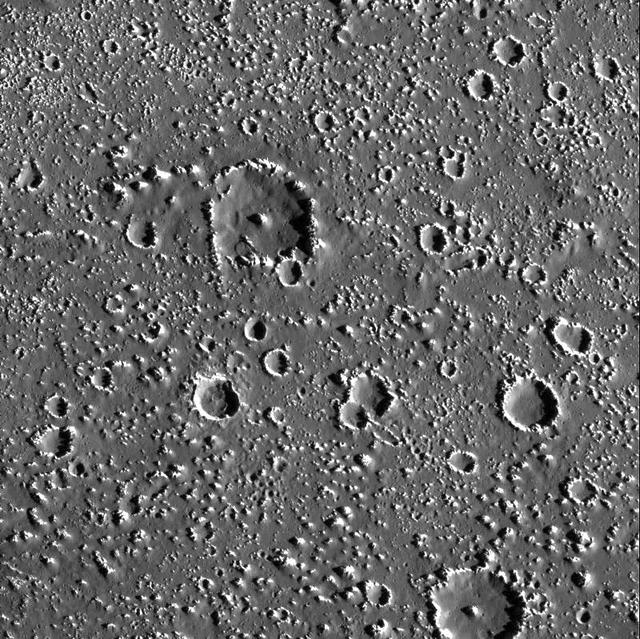 NASA image: So few Small Craters on Callisto
