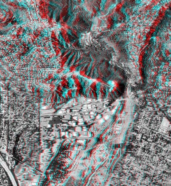 This anaglyph shows NASA Jet Propulsion Laboratory JPL in Pasadena, California as seen by the instrument onboard NASA Shuttle Radar Topography Mission. 3D glasses are necessary to view this image.