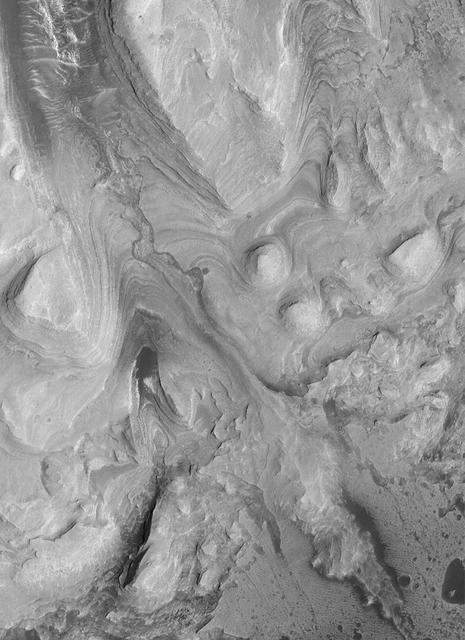 NASA image: Sediment History Preserved in Gale Crater Central Mound