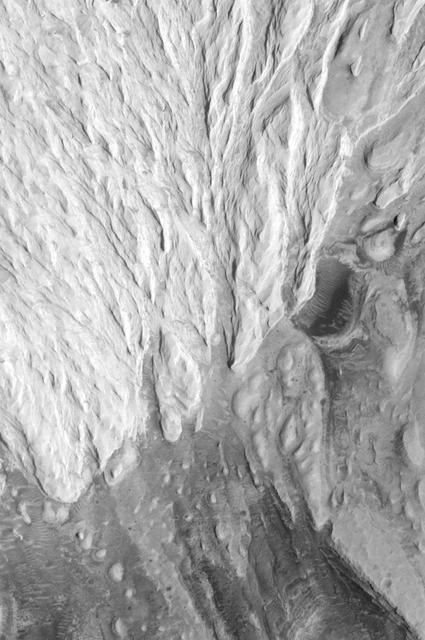 NASA image: Sediment History Preserved in Gale Crater Central Mound
