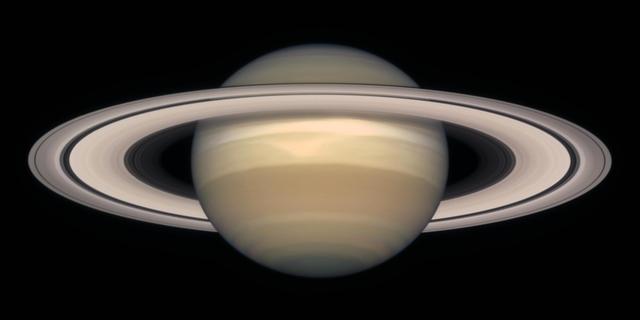 NASA image: A Change of Seasons on Saturn - October, 1998