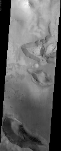 NASA image: Noctis Labyrinthus/Valles Marineris transition