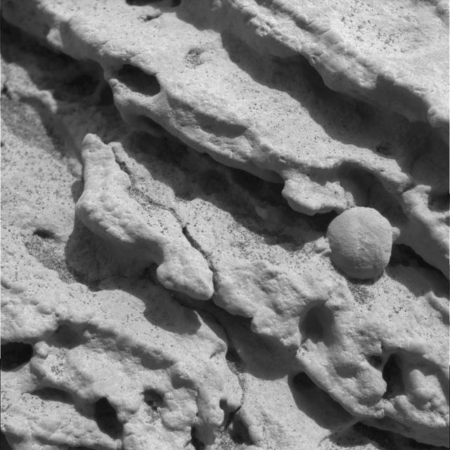 Mars Rock Formation Poses Mystery