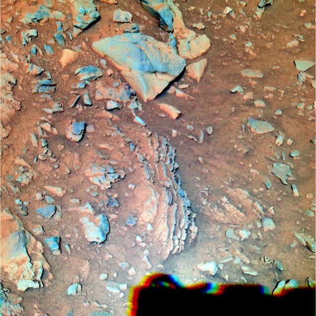 Layered Outcrops in Gusev Crater False Color
