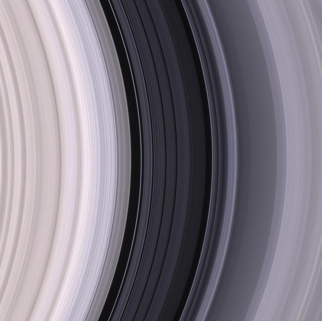 Graceful Lanes of Ice