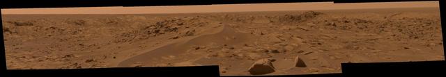 Opportunity Approaches the Bowl of Beagle Crater True Color