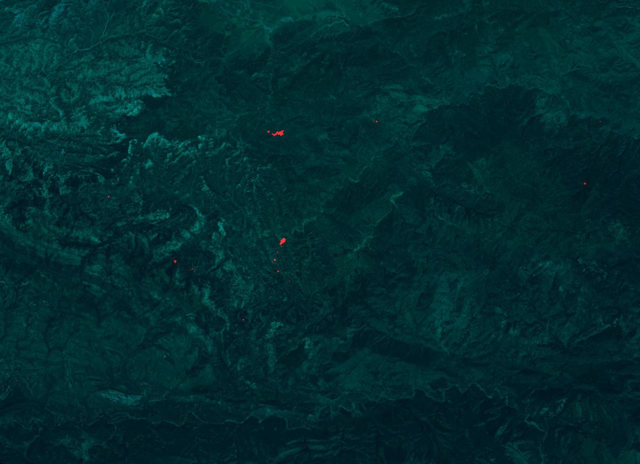 NASA Terra spacecraft acquired this image of the Day fire in Ventura County in Southern California in 2006.