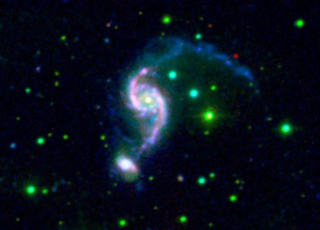 NASA image: Older Galaxy Pair Has Surprisingly Youthful Glow