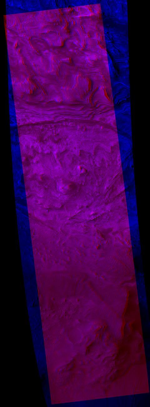 A stereo view shows fractures called joints. They have a ridge-like shape, standing out in positive relief as the surrounding bedrock is eroded away faster than they are