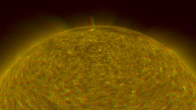 NASA image: North Pole of the Sun, March 20, 2007 Anaglyph