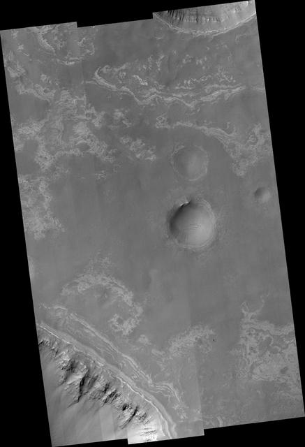 NASA image: Ius Chasma Tributary Valleys and Adjacent Plains