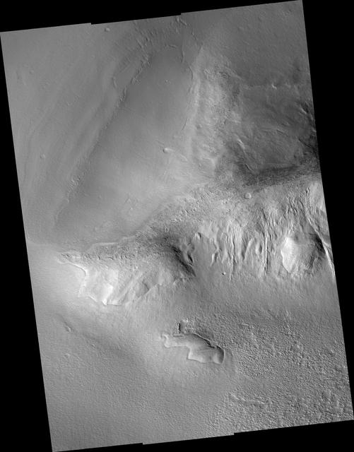 NASA image: Lobate Debris Apron in Tempe Terra/Mareotis Fossae