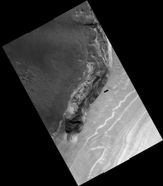 NASA image: False Color Image of North Polar Layered Deposits in Head Scarp of Chasma   Boreale