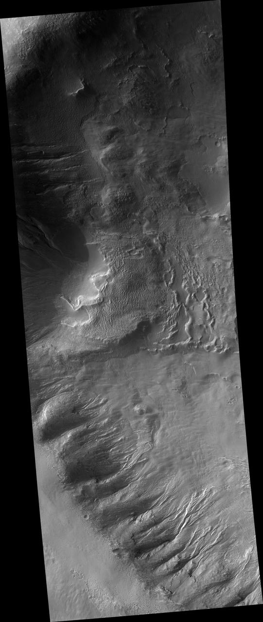 Gully Grab Bag in Crater Wall in the Terra Sirenum Region