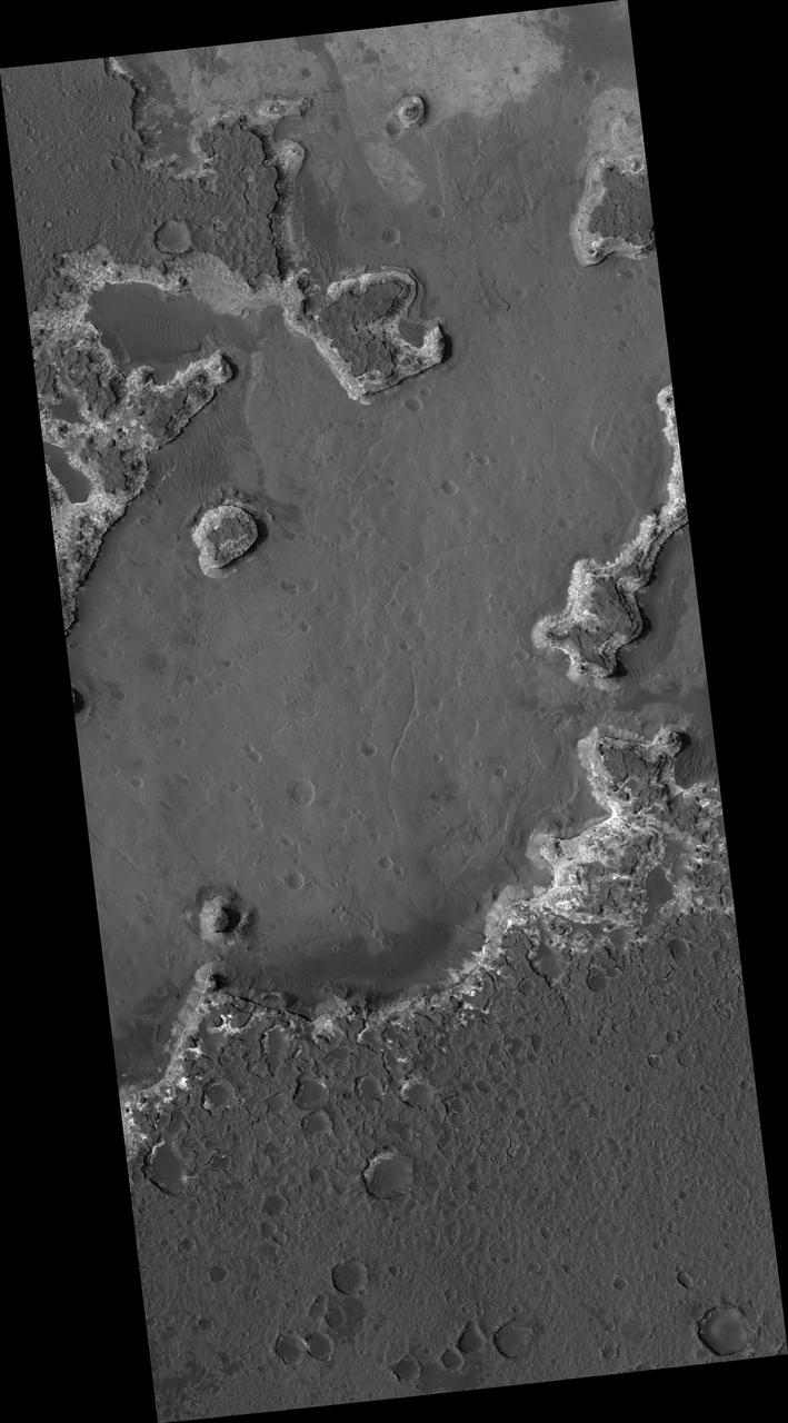 Layered Deposits in Ritchey Crater