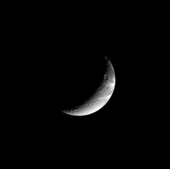 High Contrast Crescent