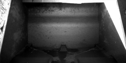 Scoop Ready to Obtain New Sample