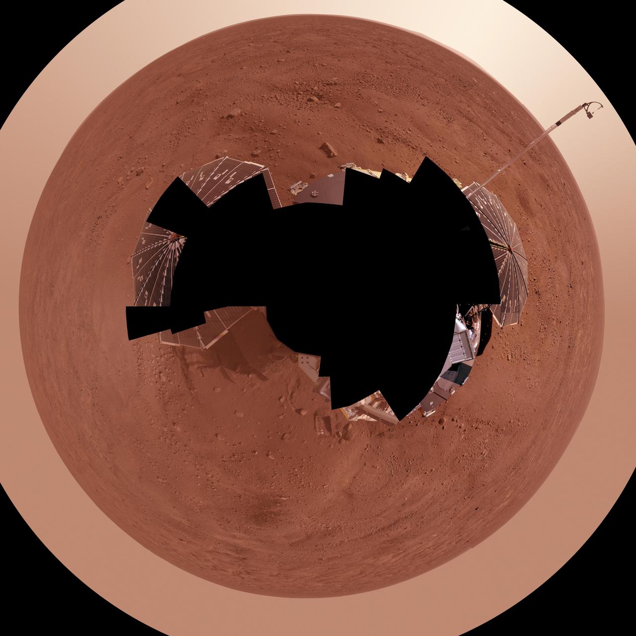 Full-Circle Color Panorama of Phoenix Landing Site on Northern Mars, Polar Projection
