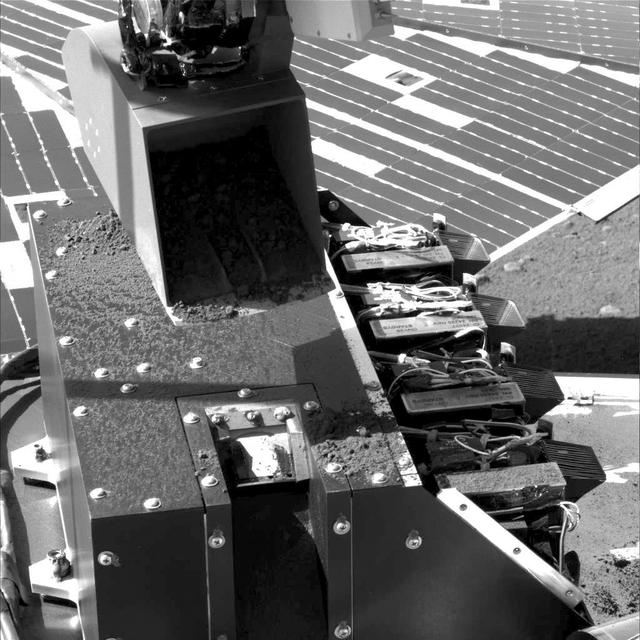 NASA image: First Sample Delivery to Mars Microscope