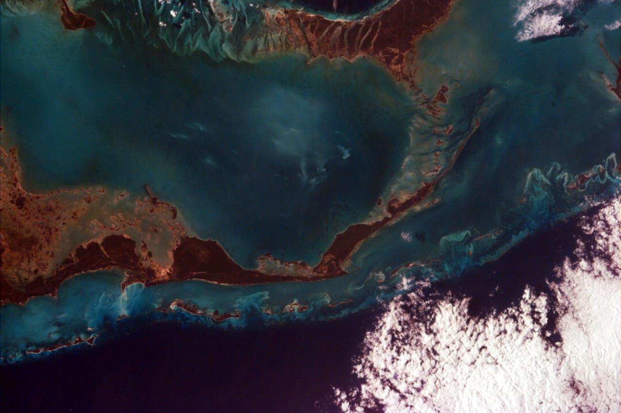 This image from NASA EarthKAM captures the tropical beauty of the major islands of the Little Bahama Bank, the most northerly of the island groups that comprise the Bahamas. 