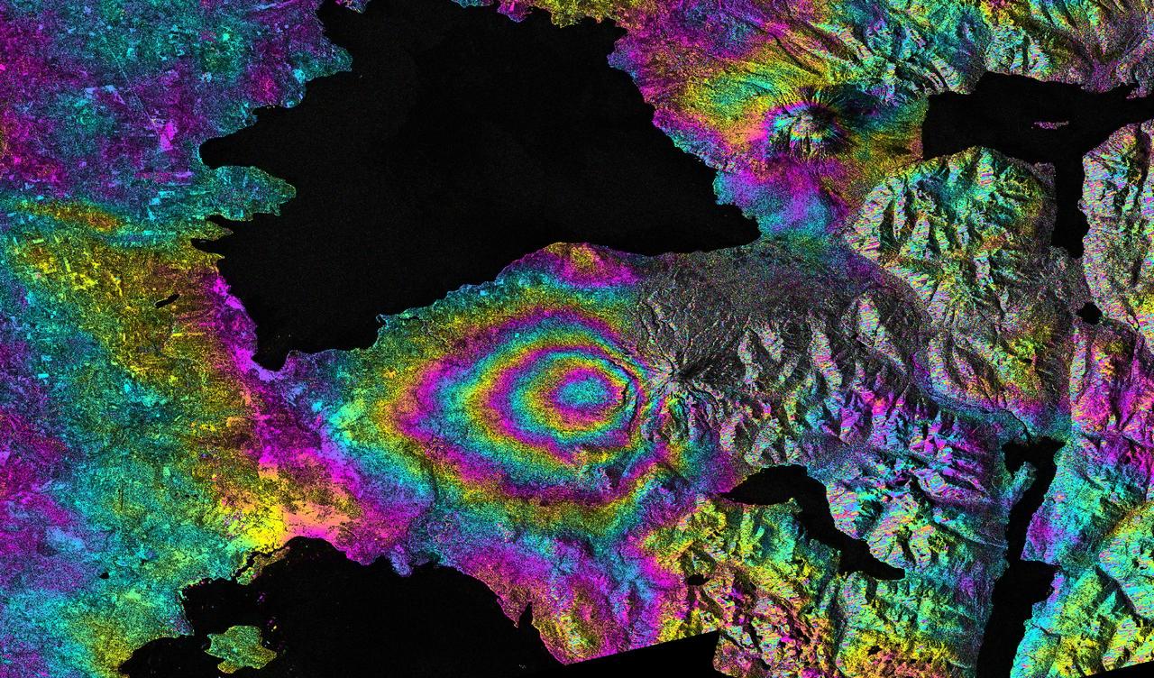 This satellite interferometric synthetic aperture radar image-pair shows relative deformation of the Earth surface when nn April 22-23, 2015, significant explosive eruptions occurred at Calbuco volcano, Chile.