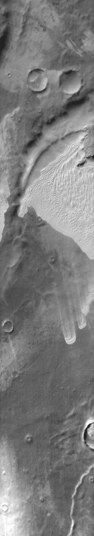 This 2001 Mars Odyssey image shows an extensive sand sheet near the south polar cap.