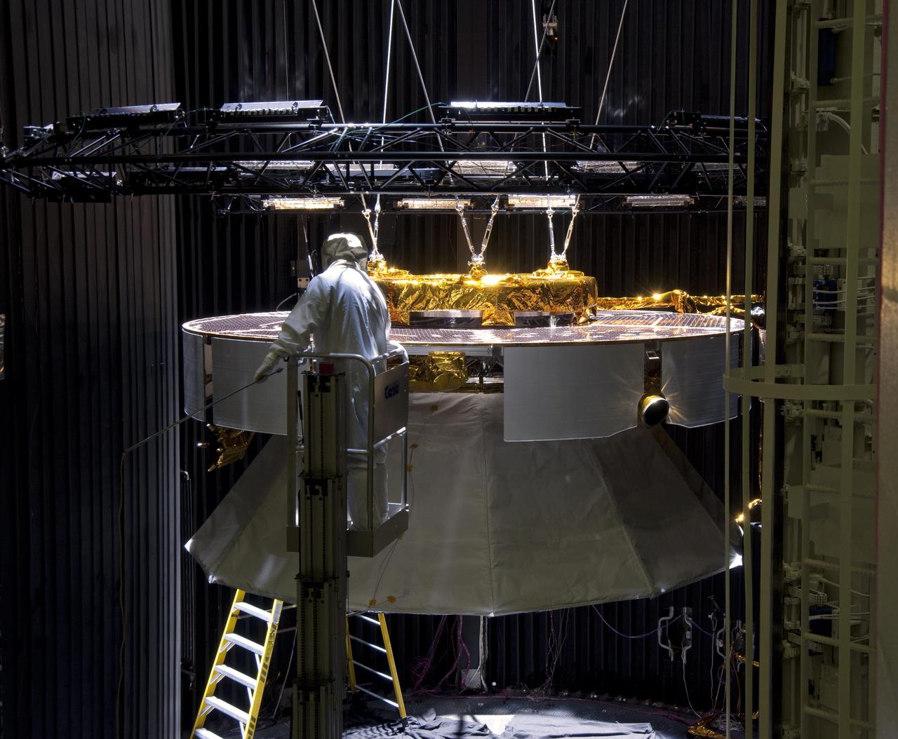 Testing of the cruise stage for NASA Mars Science Laboratory in August 2010 included a session in a facility that simulates the environment found in interplanetary space.