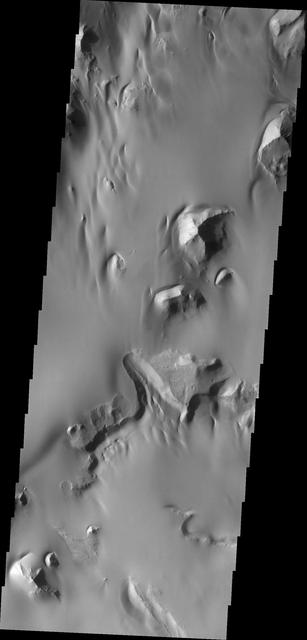 NASA image: Juventae Chasma