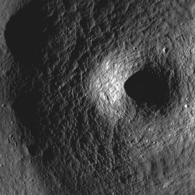 NASA image: Volcanoes in Lacus Mortis