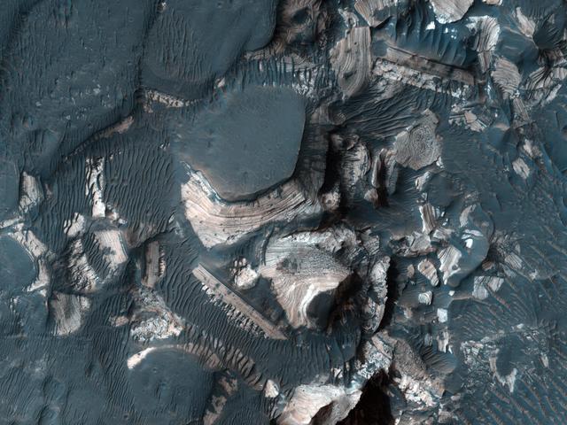 NASA image: Flood-Emplaced Blocks in Holden Crater