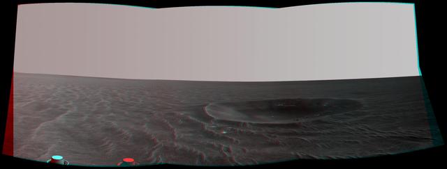 NASA image: Yankee Clipper Crater on Mars Stereo
