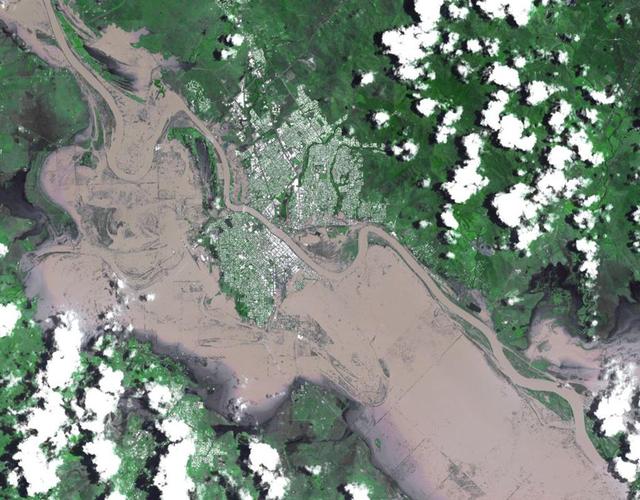 On Jan. 7, 2011, NASA Terra spacecraft captured this image of the inundated city of Rockhampton, Queensland, Australia. Torrential rains in NE Australia caused the Fitzroy River to overflow its banks and flood much of the city.