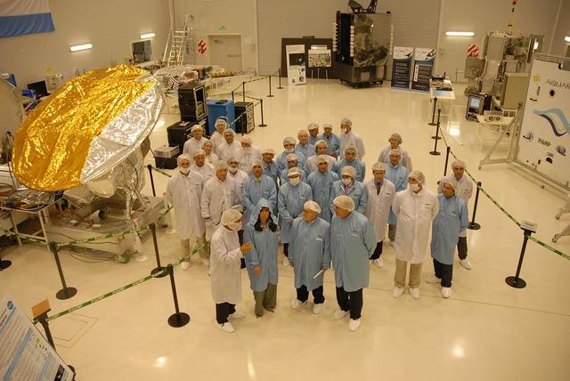 Dr. Cristina Fern&aacute;ndez Kirchner, the President of Argentina, visits INVAP for the inauguration of the new facilities including a tour of the high bay where NASA Aquarius/SAC-D satellite is being tested and integrated.