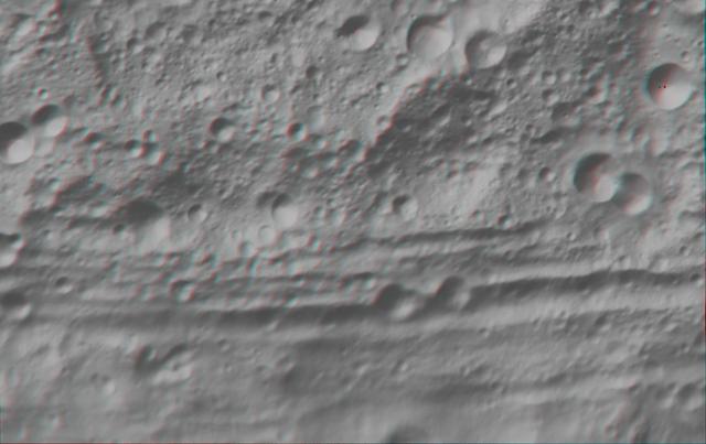 NASA image: Anaglyph Image of Vesta Equatorial Region I