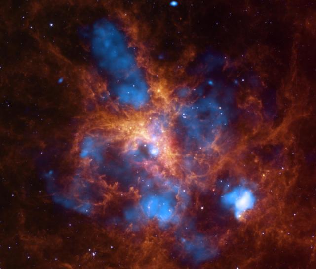NASA image: 30 Doradus: The Growing Tarantula Within