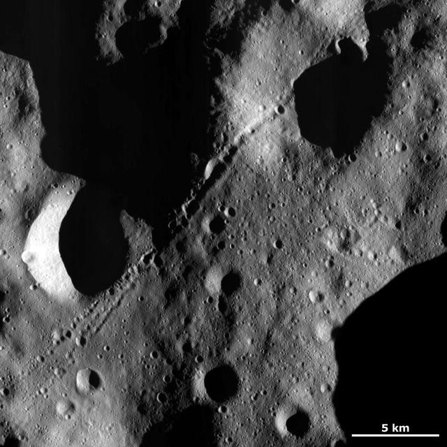 NASA image: Chain of Secondary Craters