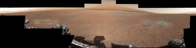 NASA image: Landing Site Panorama, with the Heights of Mount Sharp