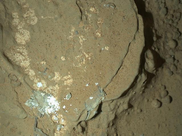 NASA image: MAHLI First Night Imaging of Martian Rock, White Lighting