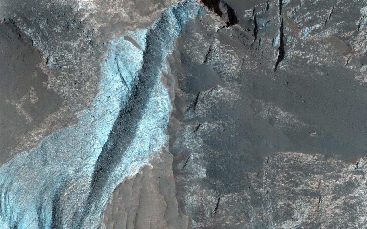 Terby Crater, sitting on the northern rim of Hellas Basin, has been filled by sedimentary deposits, perhaps deposited by or in water, as observed by NASA Mars Reconnaissance Orbiter.