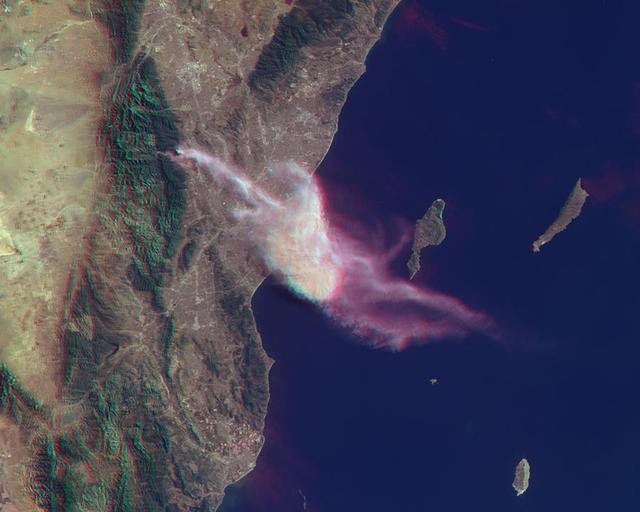 NASA image: NASA Spacecraft Sees Dispersion of Smoke and Ash Across LA Basin from Colby Fire