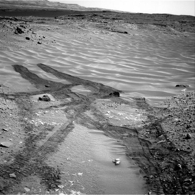 NASA image: Down Northeastern Ramp into Hidden Valley on Mars