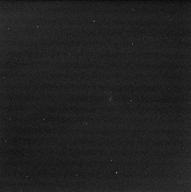 This two-image blink shows a comparison of two exposure times in images from the panoramic camera Pancam on NASA Mars Exploration Rover Opportunity showing comet C/2013 A1 Siding Spring as it flew near Mars on Oct. 19, 2014.