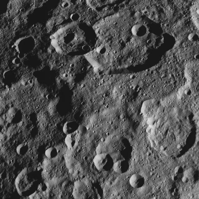 NASA image: Dawn HAMO Image 33